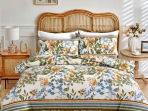 Microfibre 4pcs Bedding Set Include ( Duvet cover, Fitted sheet, Two pillowcases ) Soft Breathable Printed in Single, Double, King Sizes